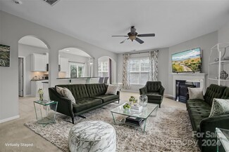 9804 Loughlin Ln, Charlotte, NC 28273