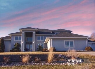 850 Maxwell Dr, Carroll, IA 51401