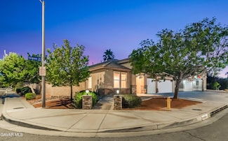 3452 Fairgreen Ln, Palmdale, CA 93551
