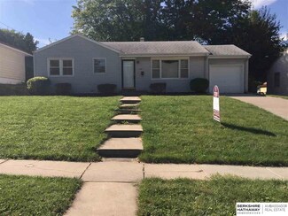 5326 N 49th St, Omaha, NE 68104