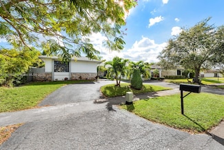 11724 SW 95th St, Miami, FL 33186