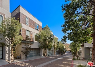 6749 Gill Way, Los Angeles, CA 90068