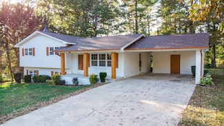 3851 Idlewood Acres Rd, Hickory, NC 28601