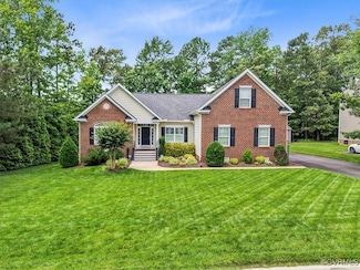 206 Twin Crest Dr, North Chesterfield, VA 23236