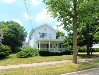933 Seymour Ave, Lansing, MI 48906