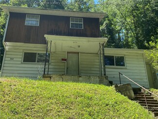 1037 South Park Rd, Charleston, WV 25304
