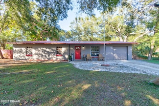 622 Virginia Dr, Lake Helen, FL 32744