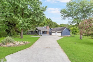 412 Perry Rd, Armuchee, GA 30105
