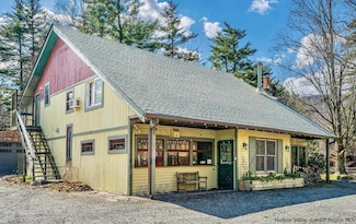 5987 New York 28, Phoenicia, NY 12464