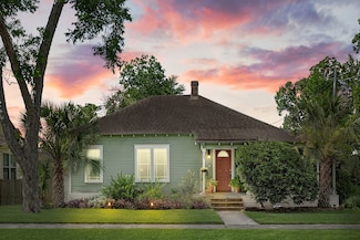 1039 Louise St, Houston, TX 77009