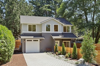 11737 38th Ave NE Unit A, Seattle, WA 98125