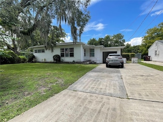 1300 Edgewater Ct, Orlando, FL 32804