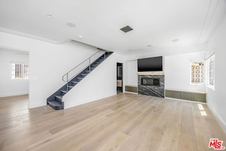 107 S Flores St Unit 1/2, Los Angeles, CA 90048