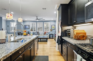 22124 Barrington Way, Santa Clarita, CA 91350
