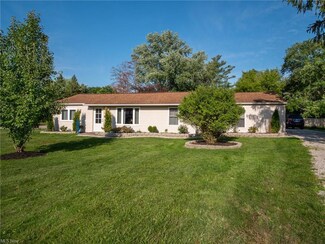 12804 Samuel Dr, Mantua, OH 44255