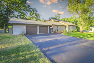 1422 Alice Ave, Portage, MI 49024