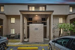 7523 Pitch Pine Cir Unit 184, Tampa, FL 33617