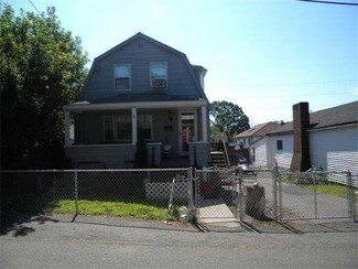 39 Woodland Rd, Revere, MA 02151