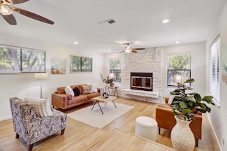 2122 Gunn Rd, Carmichael, CA 95608