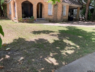 900 Lindsey Ln, Tyler, TX 75701