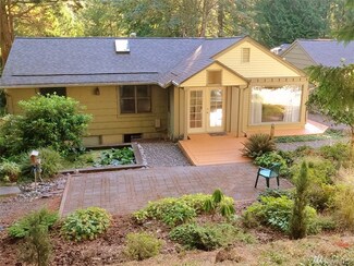4215 Lakeway Dr, Bellingham, WA 98229