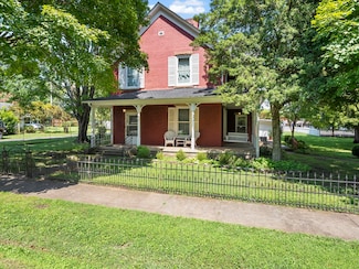 103 Cowan St W, Cowan, TN 37318