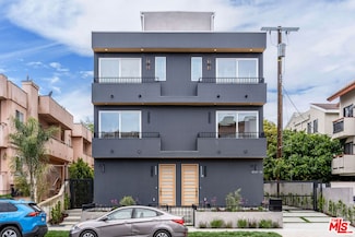 4337 Dixie Canyon Ave, Sherman Oaks, CA 91423