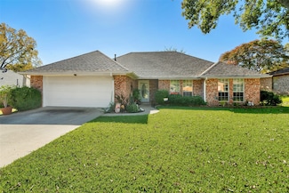 2510 Holiday St, Denison, TX 75020