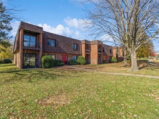 4501 Woodland Ave Unit 2, West Des Moines, IA 50266