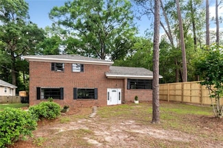 4814 Princeton Dr, Mobile, AL 36618