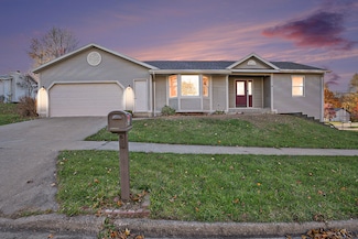 663 Macomb Ave NW, Grand Rapids, MI 49534