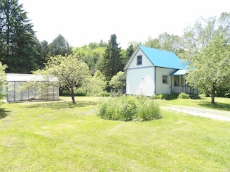 338 W Corinth Rd, Washington, VT 05675