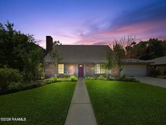108 Mountainside Dr, Lafayette, LA 70503