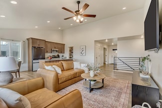 829 N 1200 E, Mapleton, UT 84664