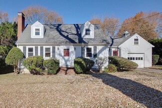 66 Simonds Rd, Lexington, MA 02420