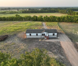 696 County Road 4040, Ector, TX 75439