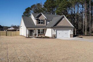 111 Valleydale Dr, Benson, NC 27504