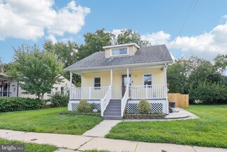 424 Pershing Ave, Darby, PA 19023