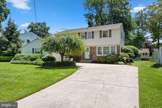 8 Tunbridge Rd, Cherry Hill, NJ 08003