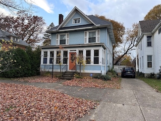 922 W 10th St, Erie, PA 16502