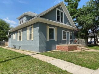 1426 W 6th St, Hastings, NE 68901