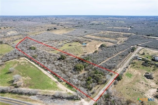 000 Mineral Cemetery Rd, Beeville, TX 78102