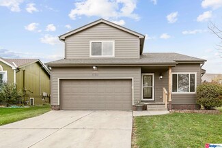 17719 Karen St, Omaha, NE 68135