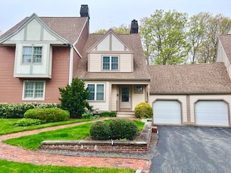 4 Village Green Cir, Mashpee, MA 02649