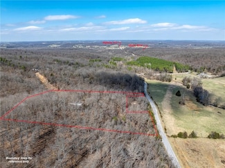 17909 Chamber Springs Rd, Siloam Springs, AR 72761