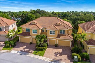 587 SW Glen Crest Way, Stuart, FL 34997