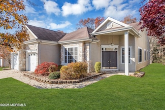 65 Spyglass Dr, Jackson, NJ 08527