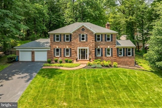6104 Arrington Dr, Fairfax Station, VA 22039