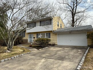 7 Hamlin Rd, East Brunswick, NJ 08816