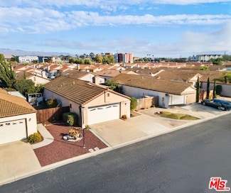 2214 Almond Ln, Santa Maria, CA 93458